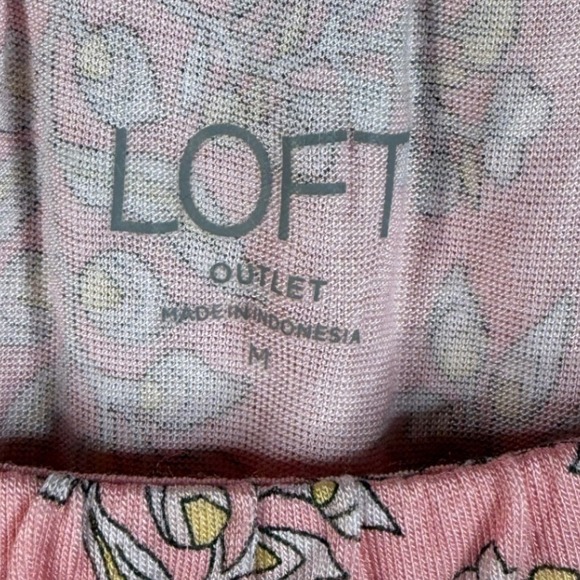 New Loft Leaf Print Sleeveless Blouse size Medium Pink‎ - Picture 2 of 8